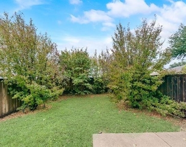 3009 Larkspur Court - Photo Thumbnail 30