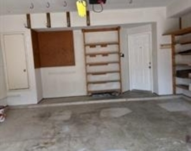 3009 Larkspur Court - Photo Thumbnail 27