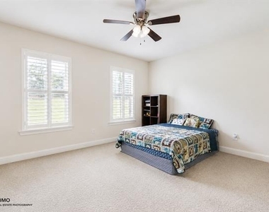 631 Riverscape Drive - Photo Thumbnail 19