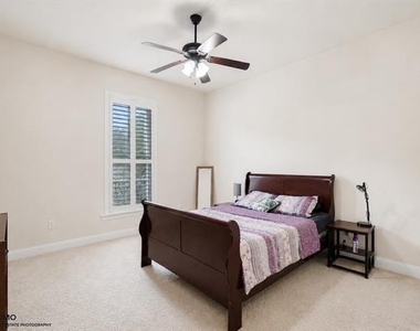631 Riverscape Drive - Photo Thumbnail 10