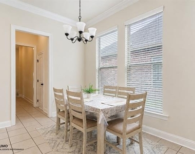 631 Riverscape Drive - Photo Thumbnail 8