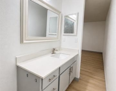 4413 Menzer Road - Photo Thumbnail 9