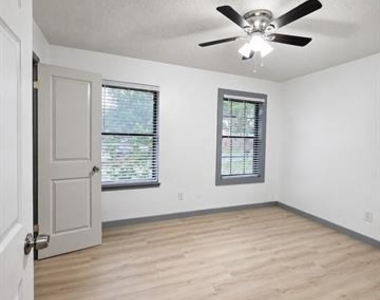 4413 Menzer Road - Photo Thumbnail 5