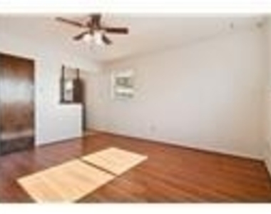 941 Maple Street - Photo Thumbnail 15