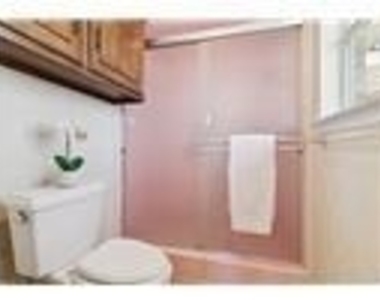 941 Maple Street - Photo Thumbnail 19