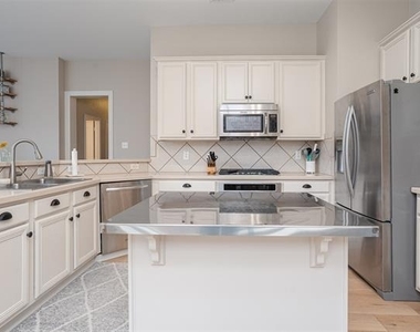 9128 Peace Street - Photo Thumbnail 11