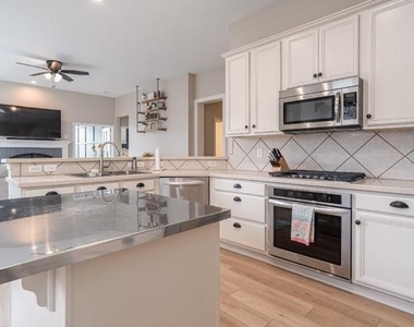 9128 Peace Street - Photo Thumbnail 9