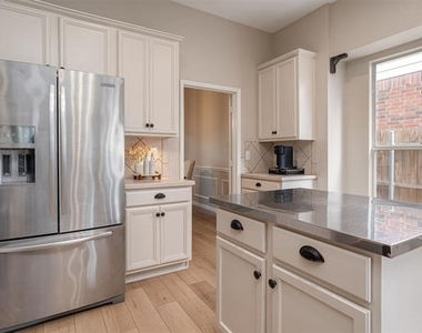 9128 Peace Street - Photo Thumbnail 10