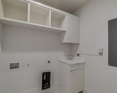 2707 Kimsey Drive - Photo Thumbnail 5