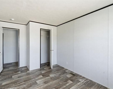 303 Mesa Ridge - Photo Thumbnail 23