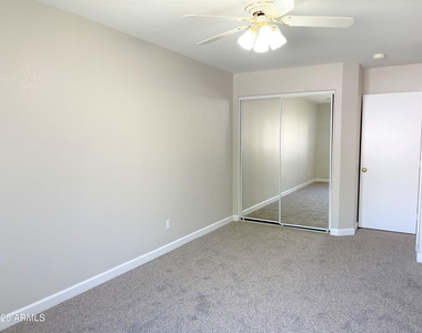 16247 W Jackson Street - Photo Thumbnail 15