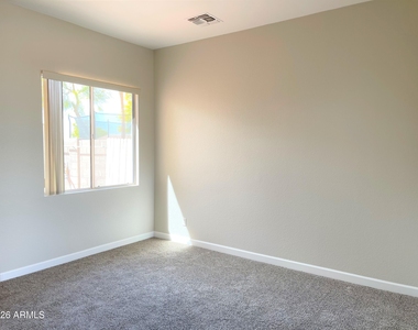 16247 W Jackson Street - Photo Thumbnail 7
