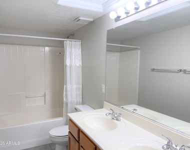 16247 W Jackson Street - Photo Thumbnail 19