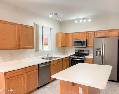 16247 W Jackson Street - Photo Thumbnail 3