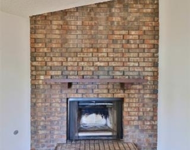 4074 Russell Avenue - Photo Thumbnail 2