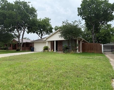 4828 Curzon Avenue - Photo Thumbnail 1