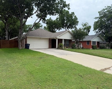 4828 Curzon Avenue - Photo Thumbnail 2
