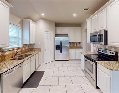 4828 Curzon Avenue - Photo Thumbnail 4