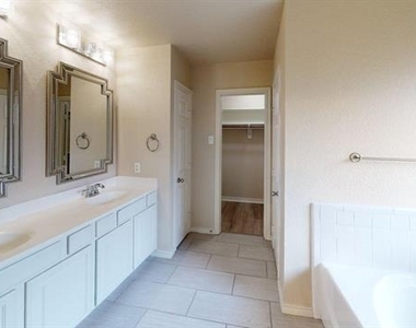 4828 Curzon Avenue - Photo Thumbnail 13