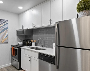 1800 E Covina Street - Photo Thumbnail 3