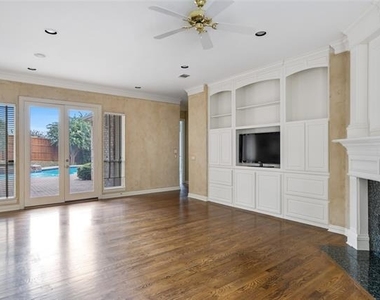 3705 Country Oak Court - Photo Thumbnail 10