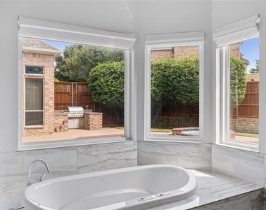 3705 Country Oak Court - Photo Thumbnail 16