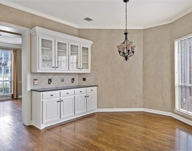 3705 Country Oak Court - Photo Thumbnail 8