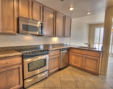 7222 E Gainey Ranch Road - Photo Thumbnail 6