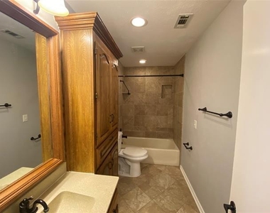 3736 Solarium Place - Photo Thumbnail 20