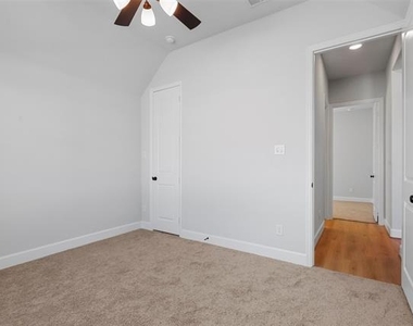 1824 Buckeye Lane - Photo Thumbnail 2