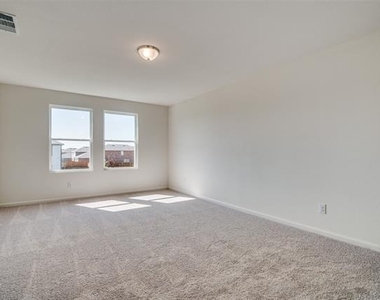 6231 Old Bridge Way - Photo Thumbnail 20