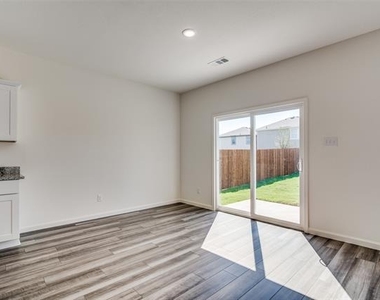 6231 Old Bridge Way - Photo Thumbnail 9