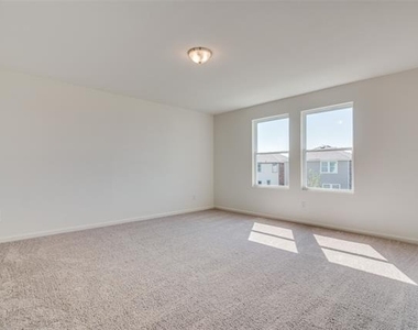 6231 Old Bridge Way - Photo Thumbnail 11