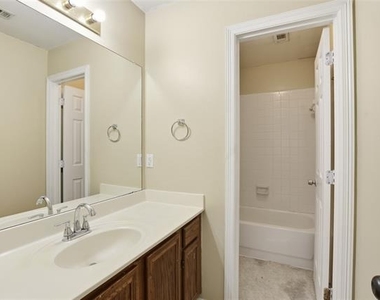 5418 Cypress Drive - Photo Thumbnail 11