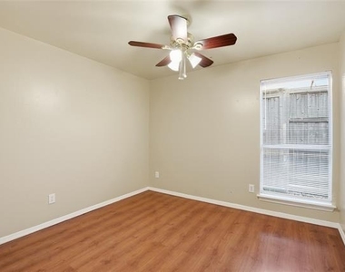 5418 Cypress Drive - Photo Thumbnail 9