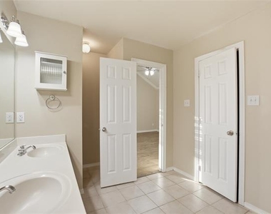 5418 Cypress Drive - Photo Thumbnail 14