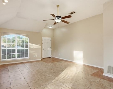 5418 Cypress Drive - Photo Thumbnail 3
