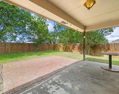 2701 Redwood Street - Photo Thumbnail 23