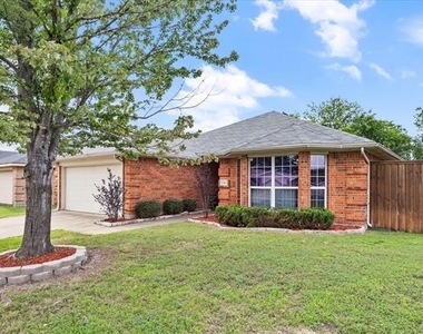 2701 Redwood Street - Photo Thumbnail 3