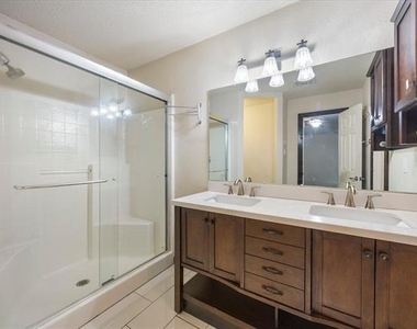 2701 Redwood Street - Photo Thumbnail 16