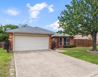 2701 Redwood Street - Photo Thumbnail 1