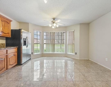 2701 Redwood Street - Photo Thumbnail 7