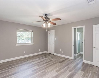 2013 Memphis Drive - Photo Thumbnail 19