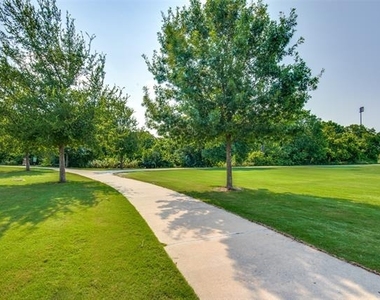 9448 Middle Ground Place - Photo Thumbnail 36