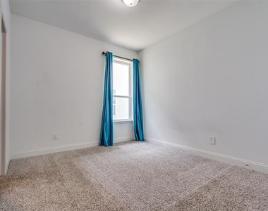 9448 Middle Ground Place - Photo Thumbnail 23