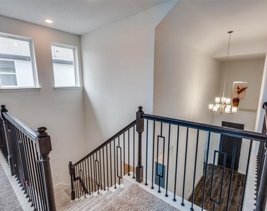 9448 Middle Ground Place - Photo Thumbnail 28