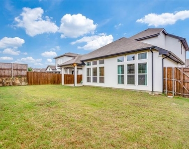 9448 Middle Ground Place - Photo Thumbnail 32