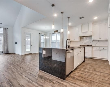 9448 Middle Ground Place - Photo Thumbnail 6