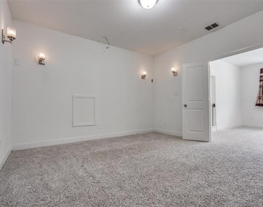 9448 Middle Ground Place - Photo Thumbnail 27