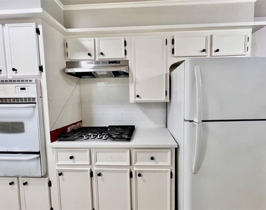 3505 Northpark Drive - Photo Thumbnail 5